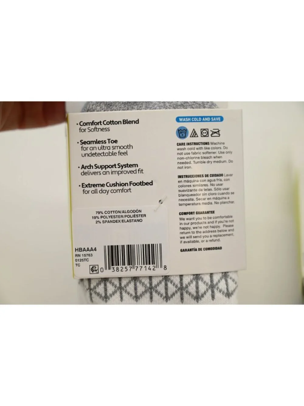 NIP Hanes Lot of 2 4 Pack Absolute Socks Perfected Active Sz L 3-9 Ankle White